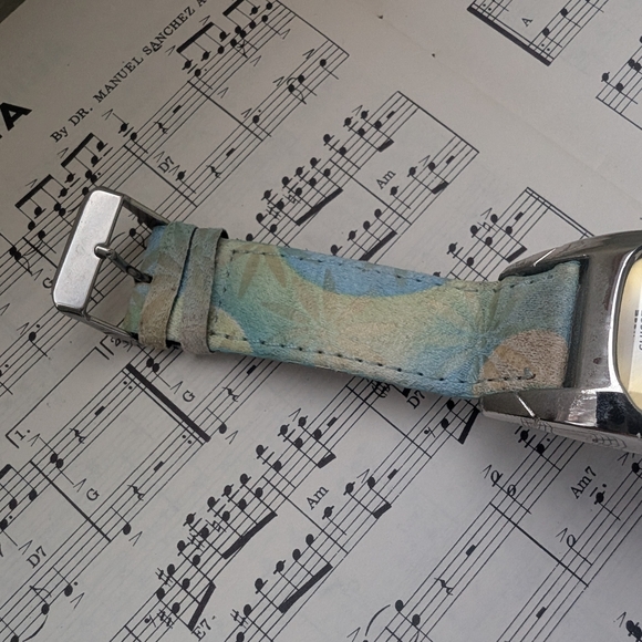 Silver and Blue Wearable Watch - Picture 7 of 8